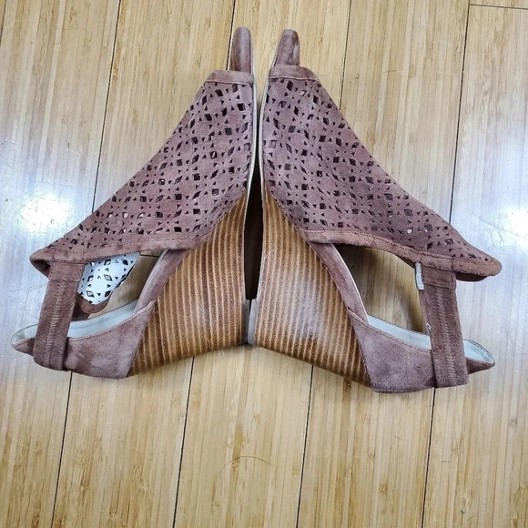 Cole Haan Women's Edie Wedge Bootie Size 8 - Picture 3 of 6